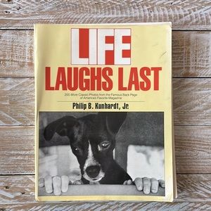 😄Life Laughs Last by Philip B. Kinhardt (1989, Paperback Book)